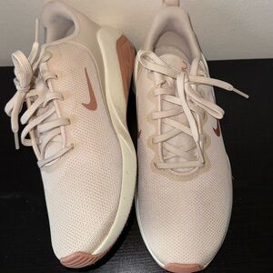 Nike Women's Beige